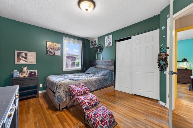2404 Green Acres Dr, Clarksville, TN 37042