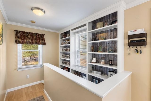 563 County Road, Rochester, MA 02576