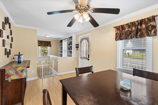 563 County Road, Rochester, MA 02576