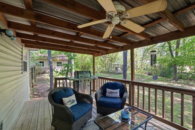 229 Adcock Rd, Hot Springs, AR 71913