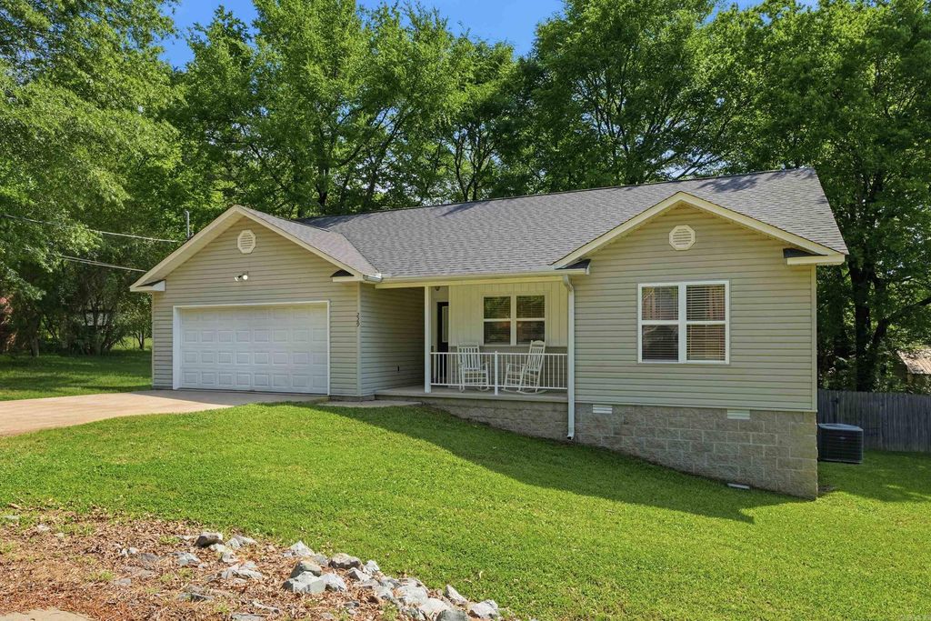 229 Adcock Rd, Hot Springs, AR 71913