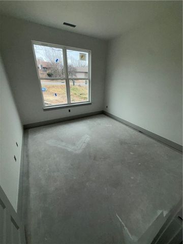 6 Dillow Lane, Bella Vista, AR 72714