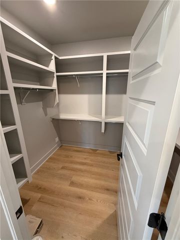 6 Dillow Lane, Bella Vista, AR 72714