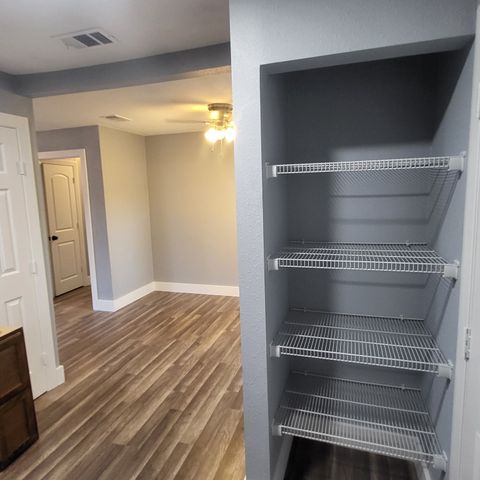 1933 Fort Worth Street, Grand Prairie, TX 75050