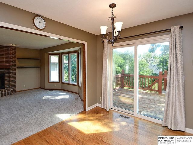 6009 S 158 Street, Omaha, NE 68135