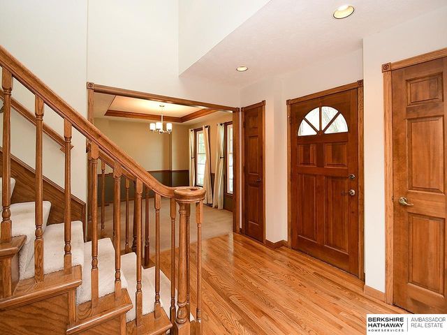 6009 S 158 Street, Omaha, NE 68135