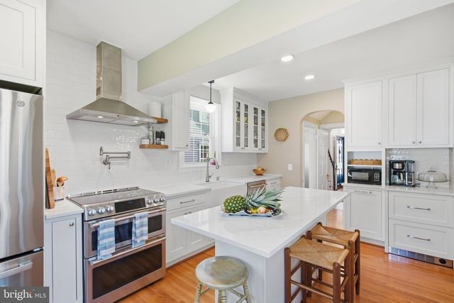 917 MARYE ST, Fredericksburg, VA 22401