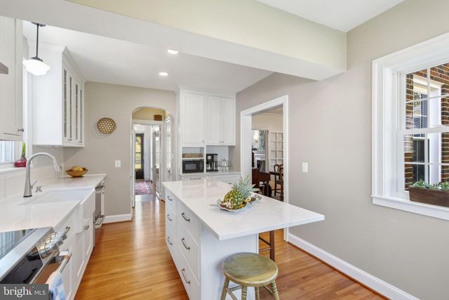 917 MARYE ST, Fredericksburg, VA 22401