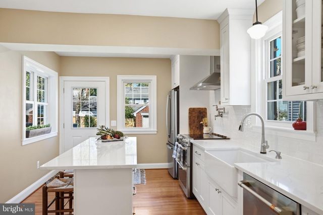 917 MARYE ST, Fredericksburg, VA 22401