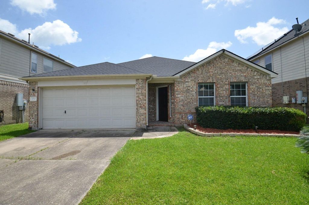 4510 Regal Drive, Baytown, TX 77521