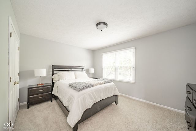 14758 Beacon Park Drive, Carmel, IN 46032