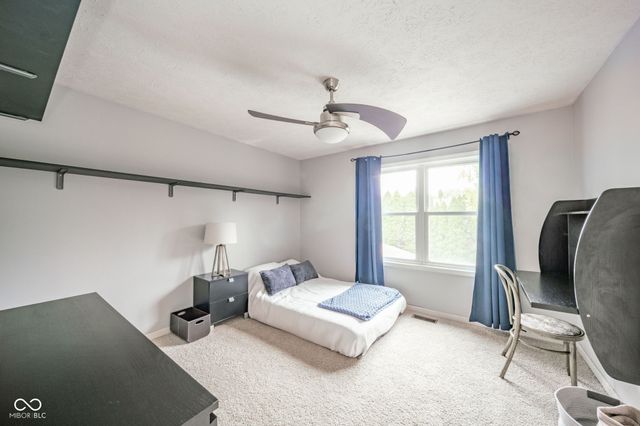 14758 Beacon Park Drive, Carmel, IN 46032