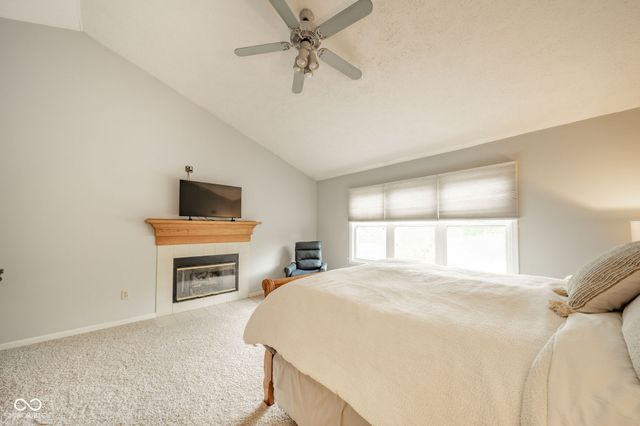14758 Beacon Park Drive, Carmel, IN 46032