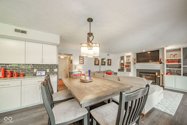 14758 Beacon Park Drive, Carmel, IN 46032