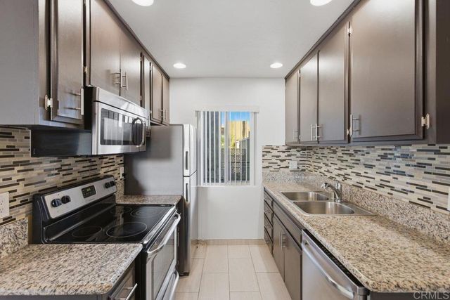 2266 Grand Avenue 25, San Diego, CA 92109