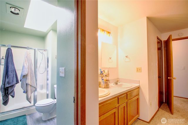 73 NW Roeder Drive, Oak Harbor, WA 98277