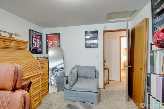 73 NW Roeder Drive, Oak Harbor, WA 98277