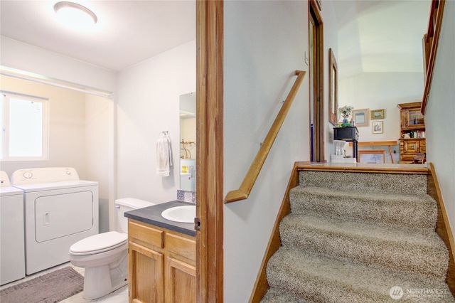 73 NW Roeder Drive, Oak Harbor, WA 98277