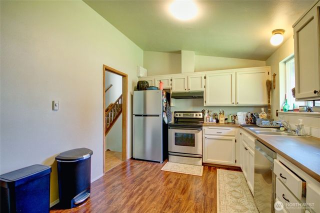 73 NW Roeder Drive, Oak Harbor, WA 98277