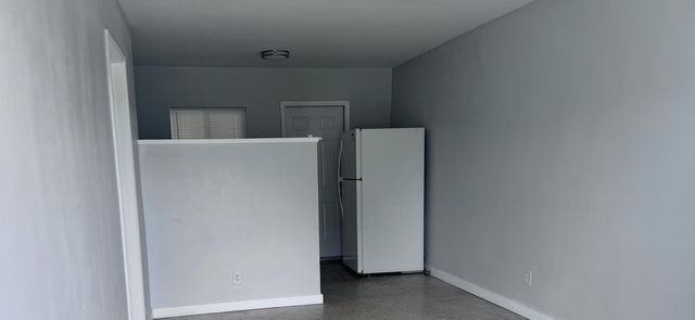 3932 SW 12TH Place 1-8, Fort Lauderdale, FL 33312