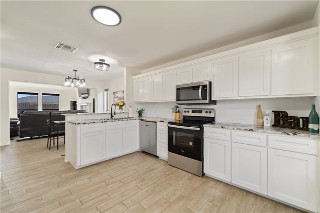 7806 Northwind Dr, Corpus Christi, TX 78414