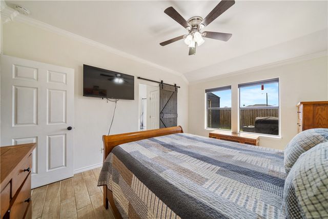 7806 Northwind Dr, Corpus Christi, TX 78414