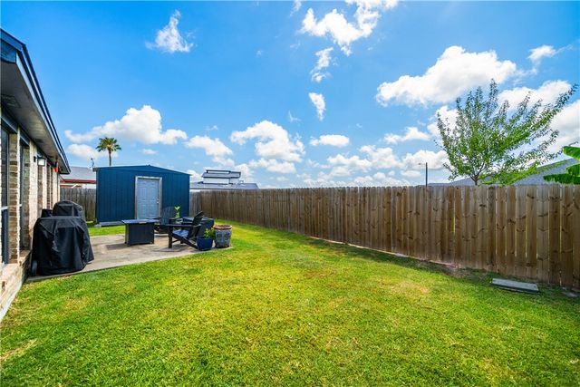 7806 Northwind Dr, Corpus Christi, TX 78414