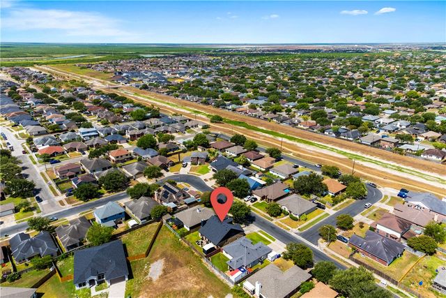 7806 Northwind Dr, Corpus Christi, TX 78414