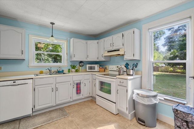24 North Street, Essex Junction, VT 05452
