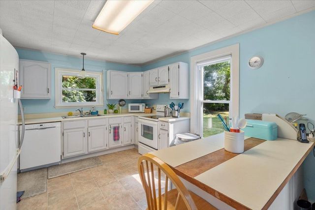 24 North Street, Essex Junction, VT 05452