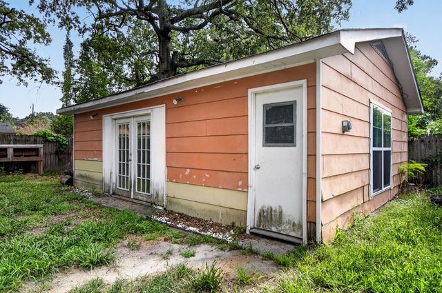 7730 Ovaldale Drive, North Charleston, SC 29418