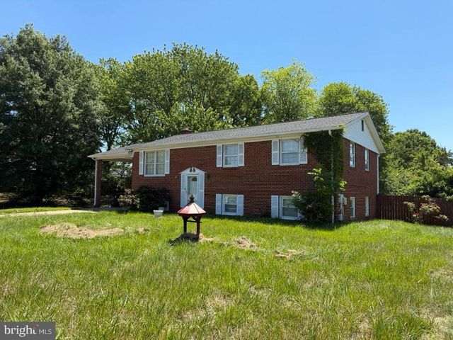 8504 WOODYARD RD, Clinton, MD 20735