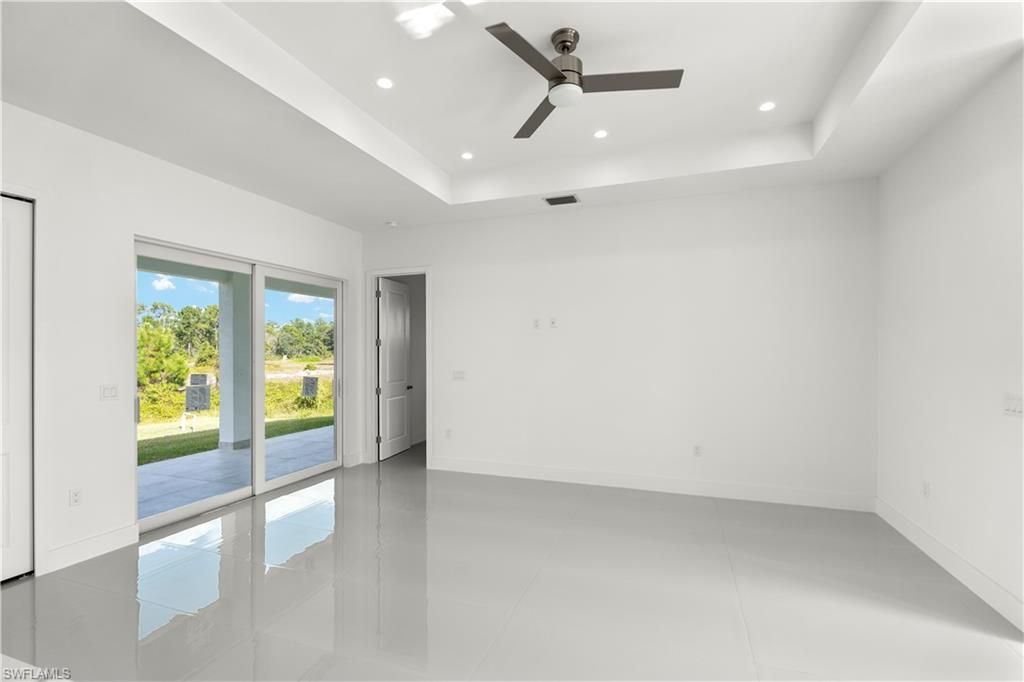 1027 Kirkwood ST, LEHIGH ACRES, FL 33974 — photo 3
