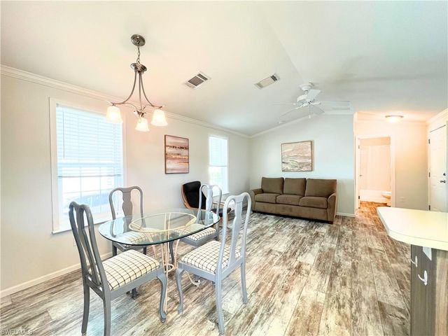 932 Palm DR # 274, Naples, FL 34114