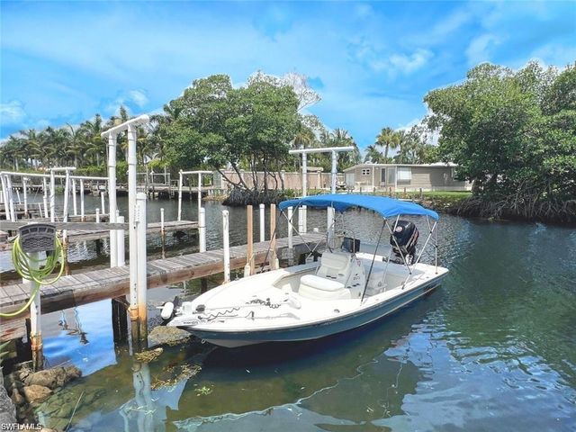 932 Palm DR # 274, Naples, FL 34114