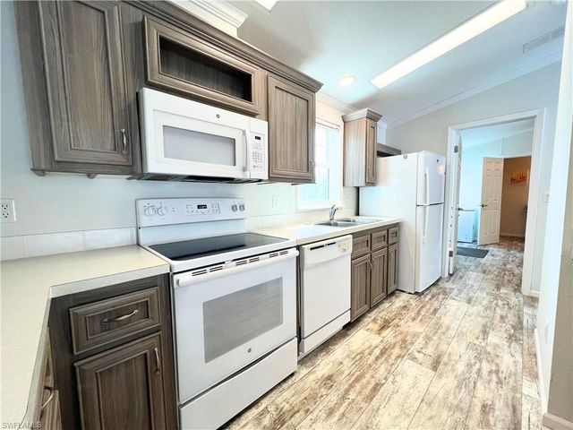 932 Palm DR # 274, Naples, FL 34114