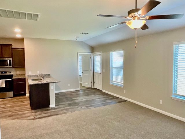 1612 Burgundy Drive, El Reno, OK 73036