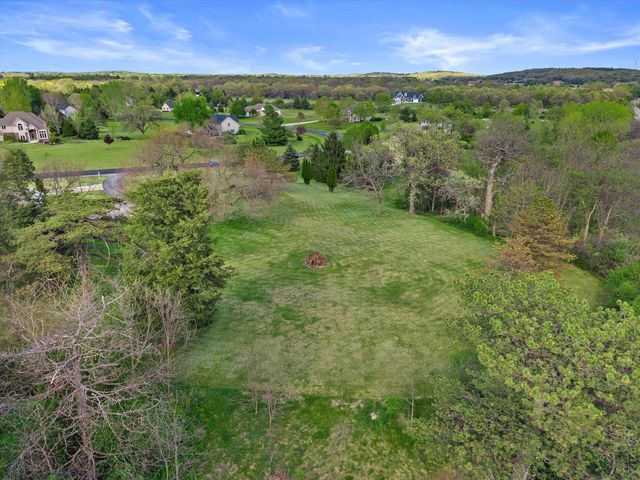 S90W34465 Whitetail DRIVE, Eagle, WI 53119