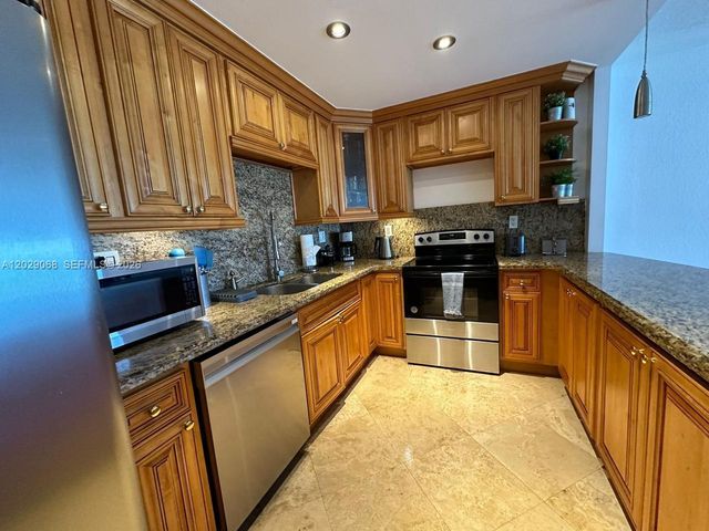 19370 Collins Ave 1005, Sunny Isles Beach, FL 33160