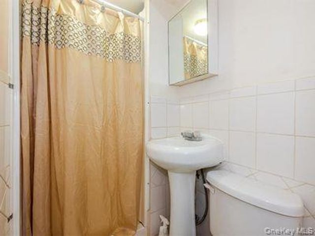 3240 Seymour Avenue, Bronx, NY 10469