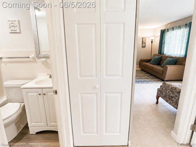 2914 Sturges Street, Port Huron, MI 48060