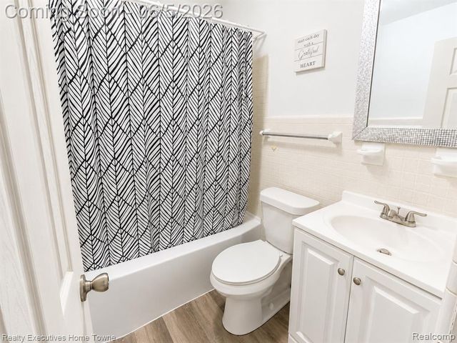 2914 Sturges Street, Port Huron, MI 48060