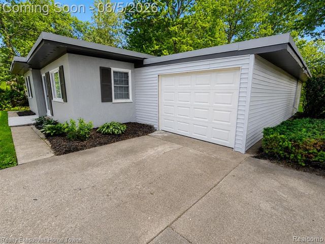 2914 Sturges Street, Port Huron, MI 48060