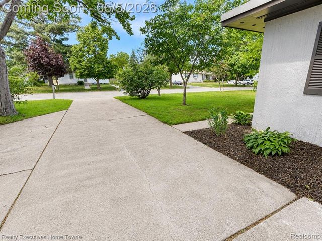 2914 Sturges Street, Port Huron, MI 48060