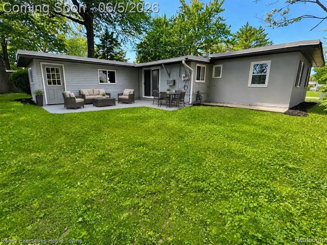 2914 Sturges Street, Port Huron, MI 48060