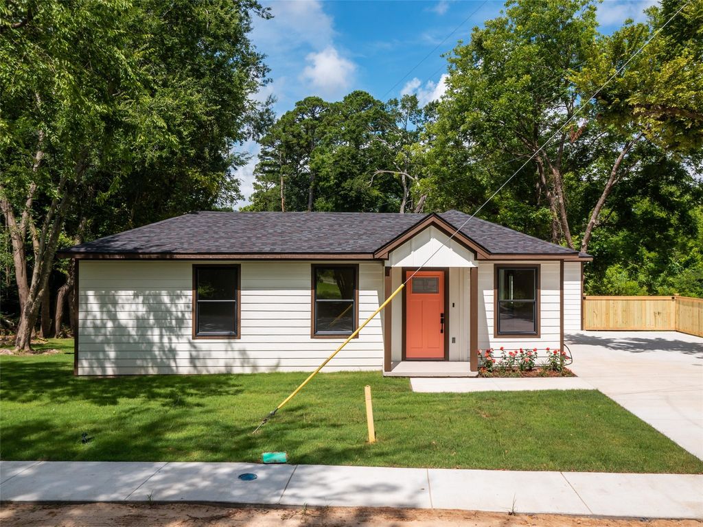 17677 CR 4112, Lindale, TX 75771