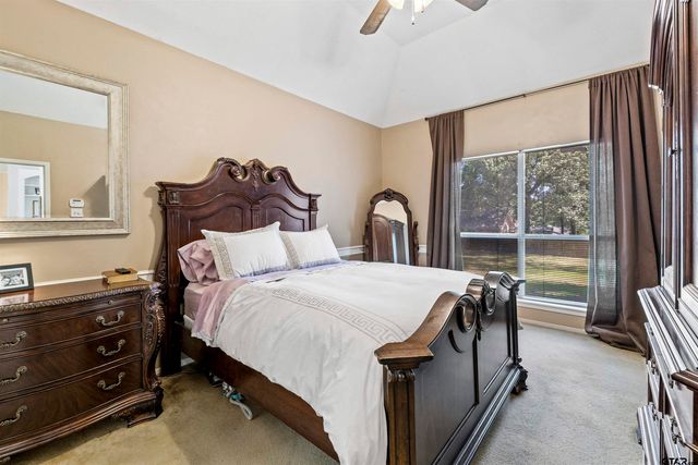 1737 Bearwood Lane, Tyler, TX 75703