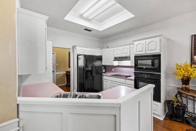 1737 Bearwood Lane, Tyler, TX 75703