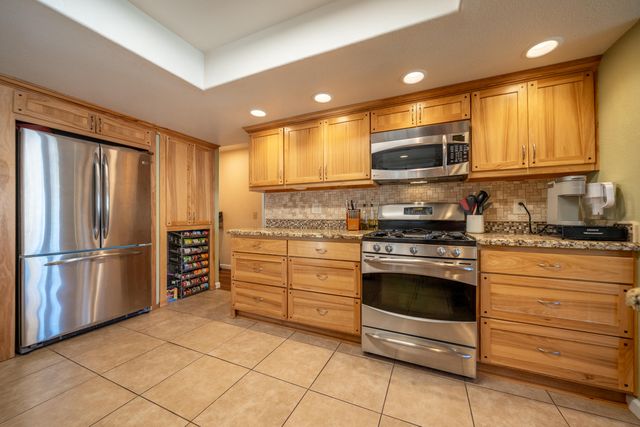 1991 Tiburon Drive, Redding, CA 96003