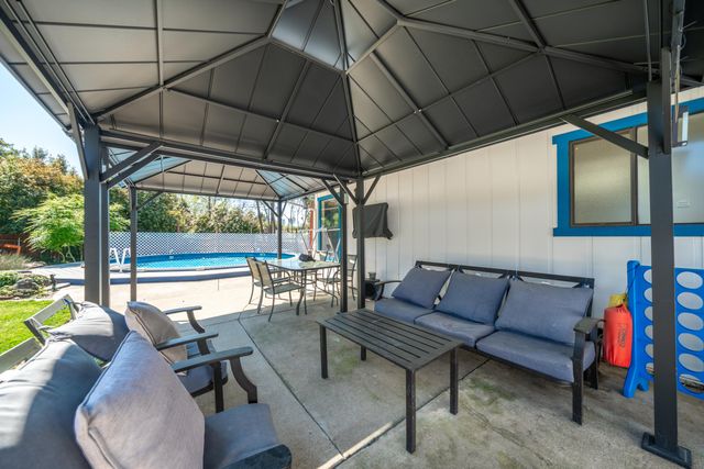 1991 Tiburon Drive, Redding, CA 96003